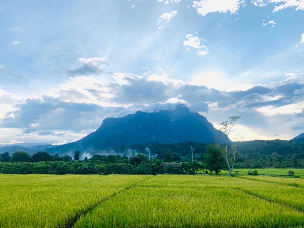 Krathom Doi Luang Hotel Chiang Dao Exterior photo