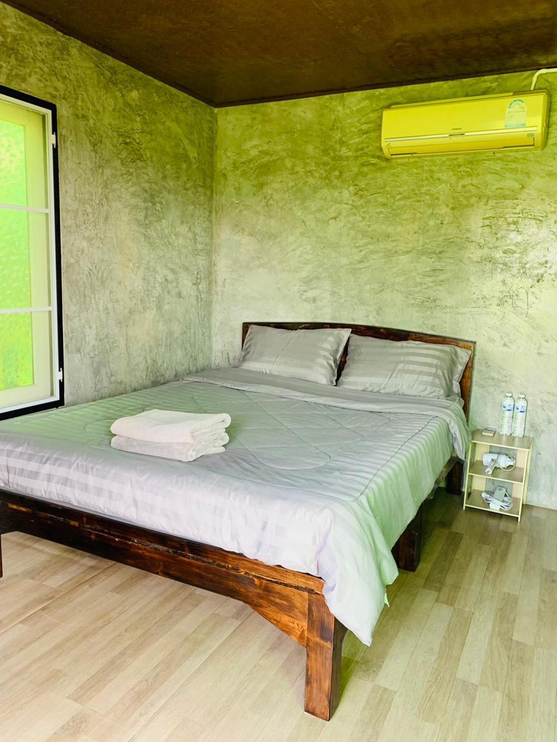 Krathom Doi Luang Hotel Chiang Dao Exterior photo
